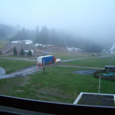 lundi 14 octobre : arrivée camions à 8.30