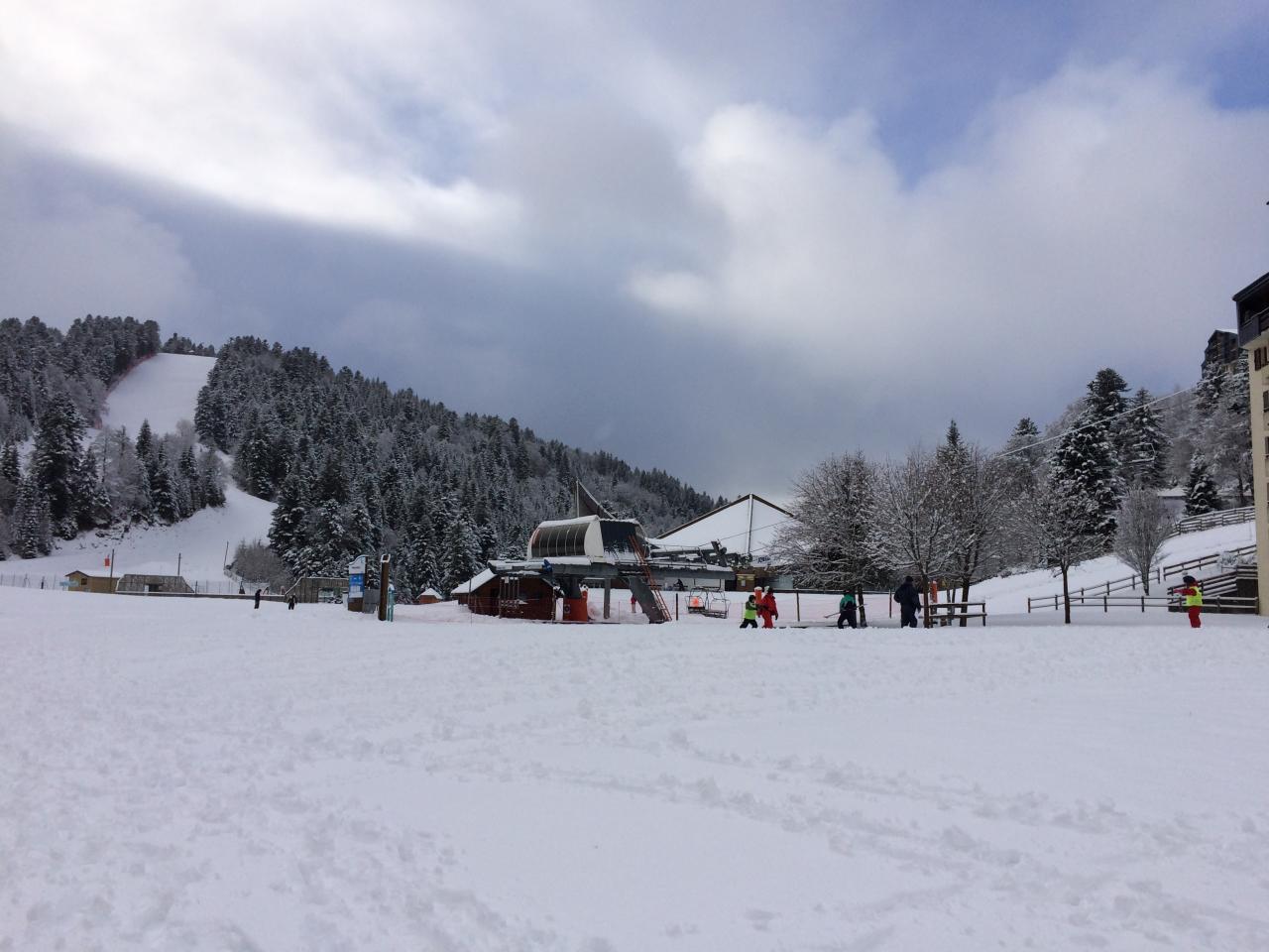 côté patinoire